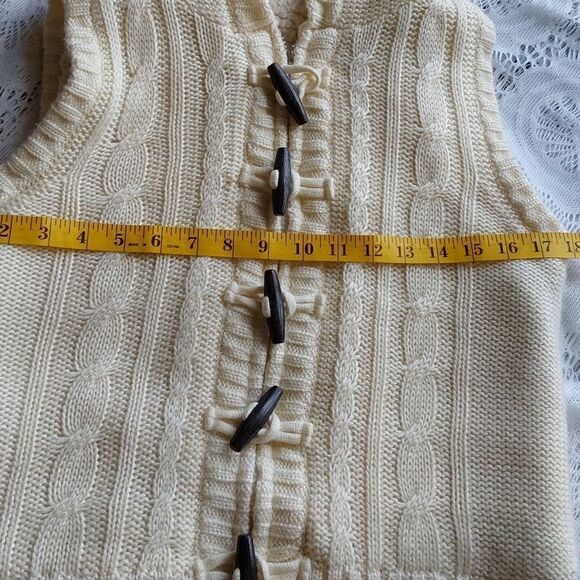 Vanity Sherpa lined Vest Cream Sz M - Picture 7 of 7